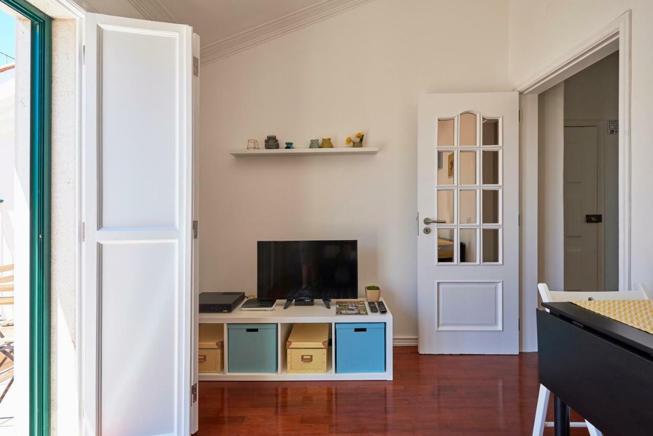 Cozy Apartment In Historic Center With Terrace Lisboa Ngoại thất bức ảnh